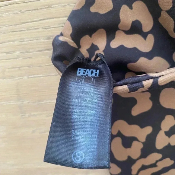 Beach Riot Bowie Leopard Print Knot-front Cropped Top Small Brown Black - Picture 4 of 4